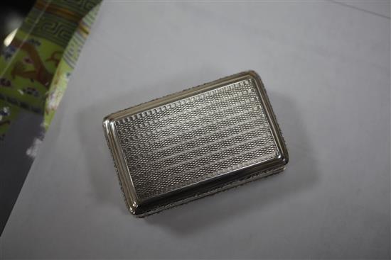 A George IV engine turned silver snuff box, Thomas Shaw, 84mm.
